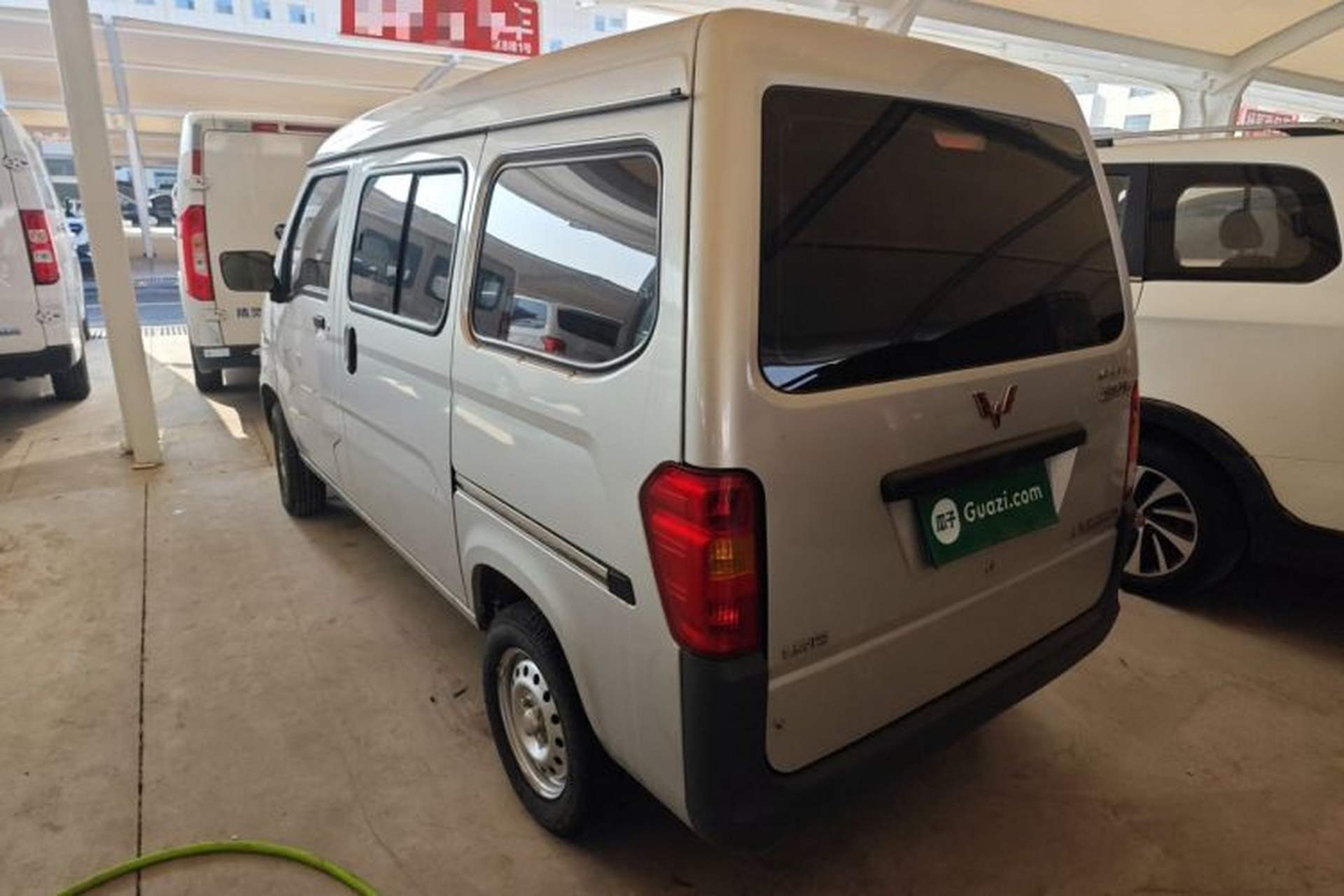Used Wuling Zhiguang 2023 1.5L Practical Version 5/7 Seats Exterior 3