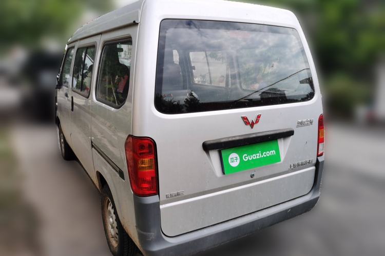 Used Wuling Zhiguang 2023 1.5L Practical Version 5/7 Seats Exterior 3