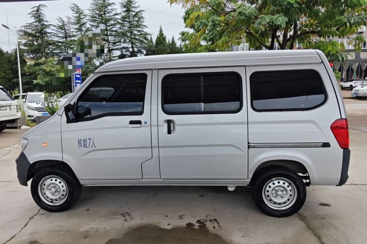 Used Wuling Zhiguang 2023 1.5L Practical Version 5/7 Seats Exterior 3