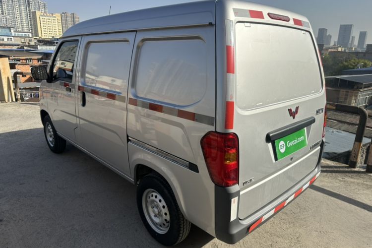 Used Wuling Zhiguang 2023 1.5L Utility Version with Enclosed Windows 2 Seats Exterior 3