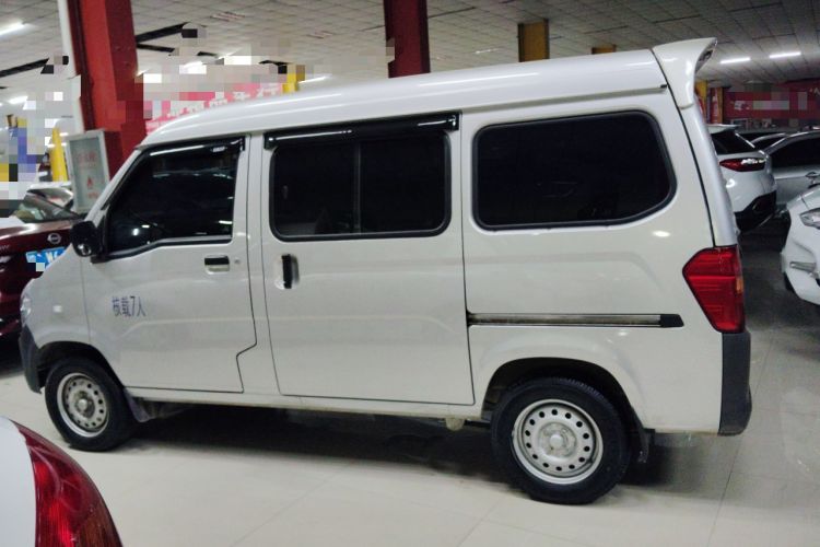 Used Wuling Zhiguang 2023 1.5L Practical Version 5/7 Seats Exterior 3