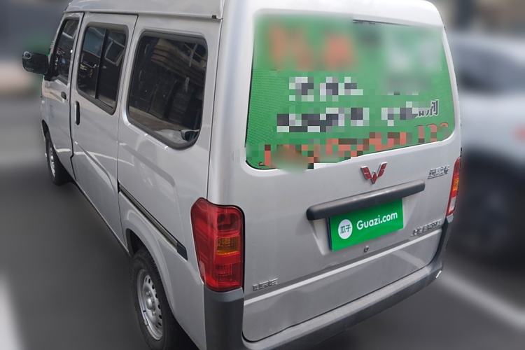 Used Wuling Zhiguang 2023 1.5L Practical Version 5/7 Seats Exterior 3