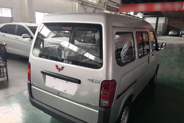 Used Wuling Zhiguang 2023 1.5L Practical Version 5/7 Seats Exterior 3