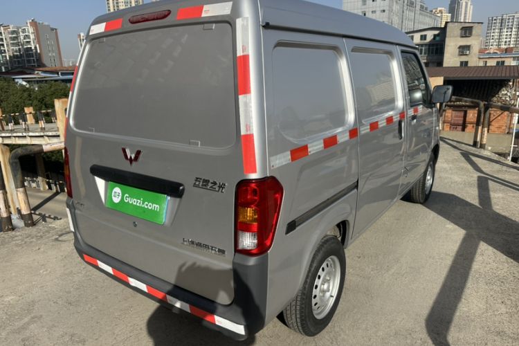 Used Wuling Zhiguang 2023 1.5L Utility Version with Enclosed Windows 2 Seats Exterior 4