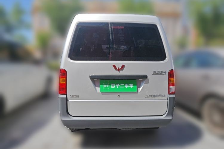 Used Wuling Zhiguang 2023 1.5L Practical Version 5/7 Seats Exterior 4