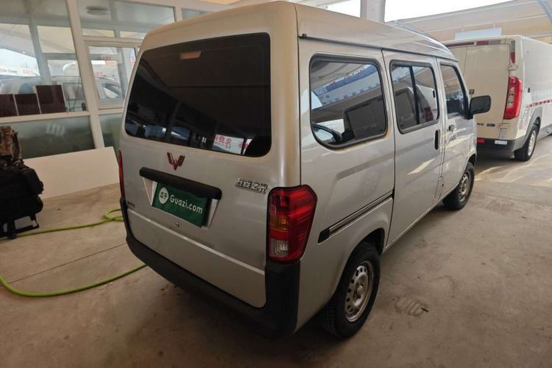 Used Wuling Zhiguang 2023 1.5L Practical Version 5/7 Seats Exterior 5