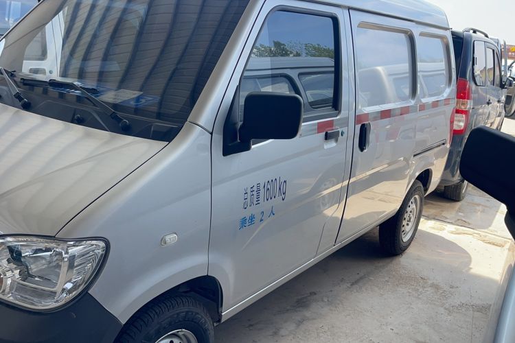 Used Wuling Zhiguang 2023 1.5L Utility Version with Enclosed Windows 2 Seats Exterior 5