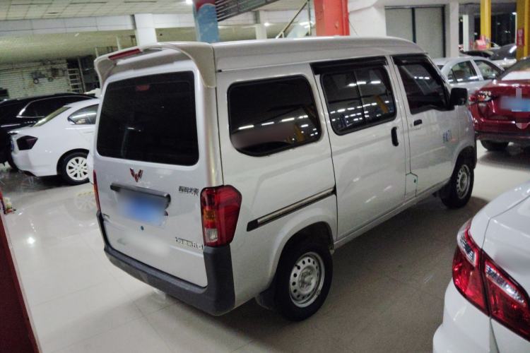 Used Wuling Zhiguang 2023 1.5L Practical Version 5/7 Seats Exterior 5