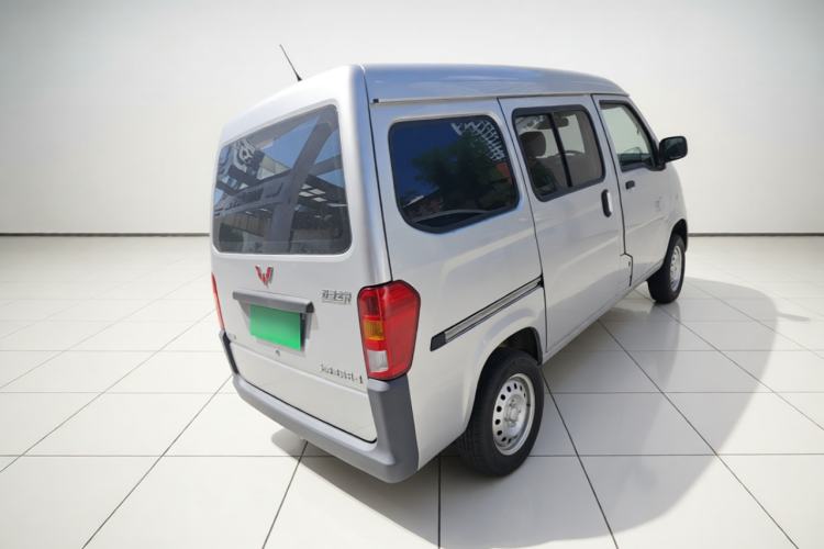 Used Wuling Zhiguang 2023 1.5L Practical Version 5/7 Seats Exterior 5