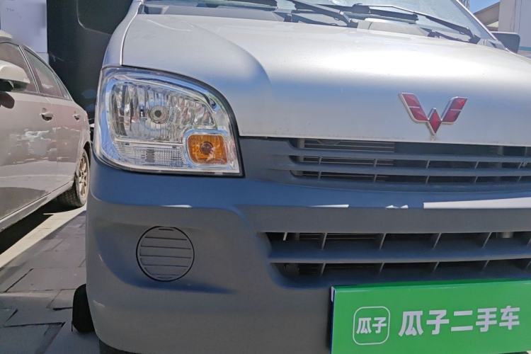 Used Wuling Zhiguang 2023 1.5L Practical Version 5/7 Seats Exterior 6