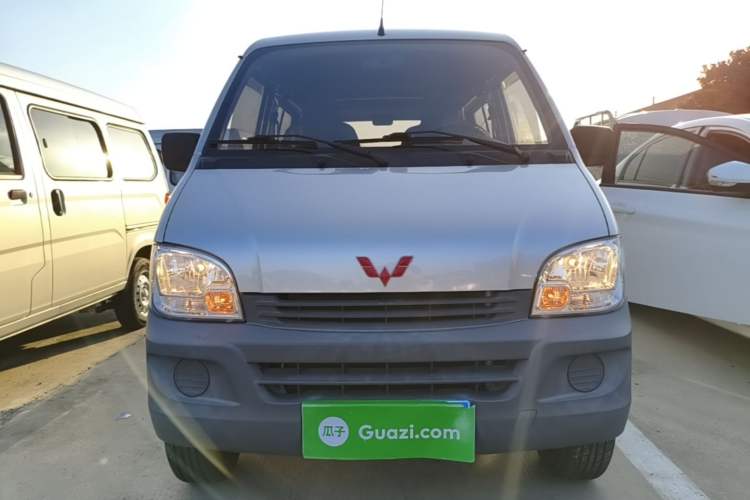 Used Wuling Zhiguang 2023 1.5L Practical Version 5/7 Seats Front