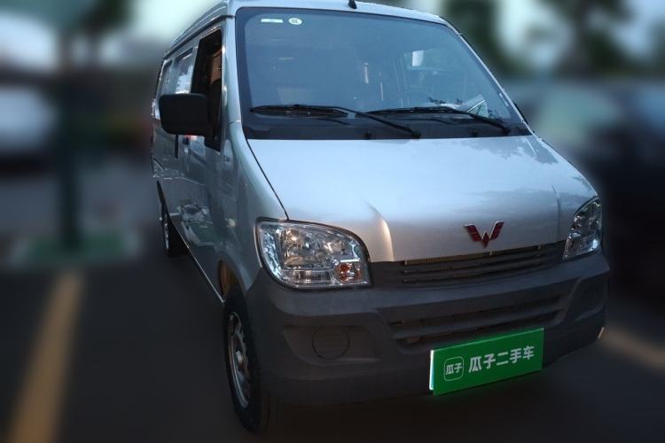 Used Wuling Zhiguang 2023 1.5L Utility Version with Enclosed Windows 2 Seats Front Right 45 Deg