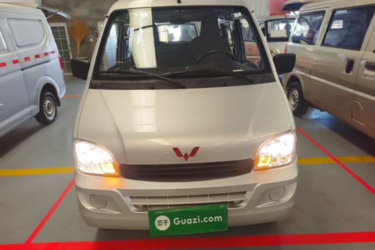 Used Wuling Zhiguang 2023 1.5L Practical Version 5/7 Seats Front