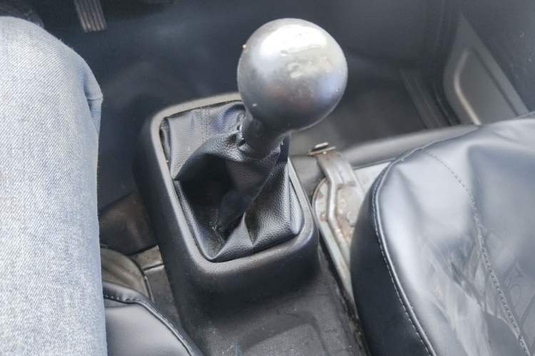 Used Wuling Zhiguang 2023 1.5L Practical Version 5/7 Seats Gear Lever