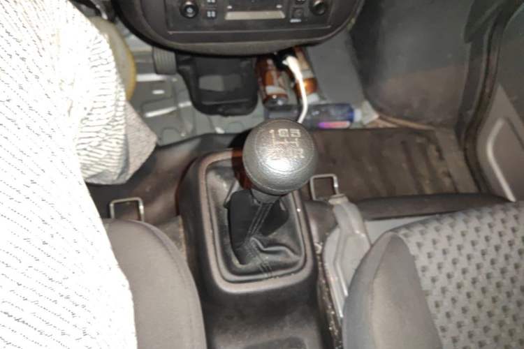Used Wuling Zhiguang 2023 1.5L Practical Version 5/7 Seats Gear Lever