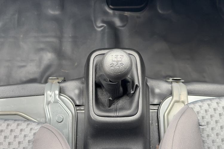 Used Wuling Zhiguang 2023 1.5L Practical Version 5/7 Seats Gear Lever
