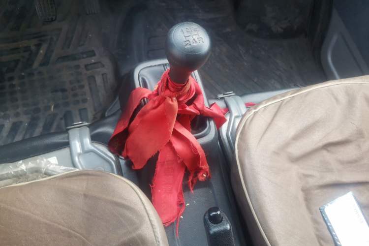 Used Wuling Zhiguang 2023 1.5L Practical Version 5/7 Seats Gear Lever