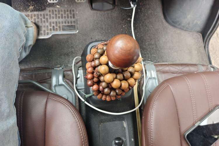 Used Wuling Zhiguang 2023 1.5L Practical Version 5/7 Seats Gear Lever