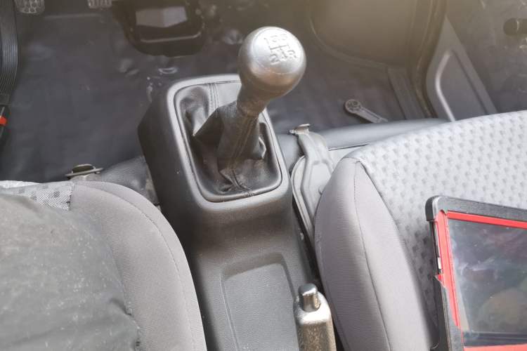 Used Wuling Zhiguang 2023 1.5L Practical Version 5/7 Seats Gear Lever