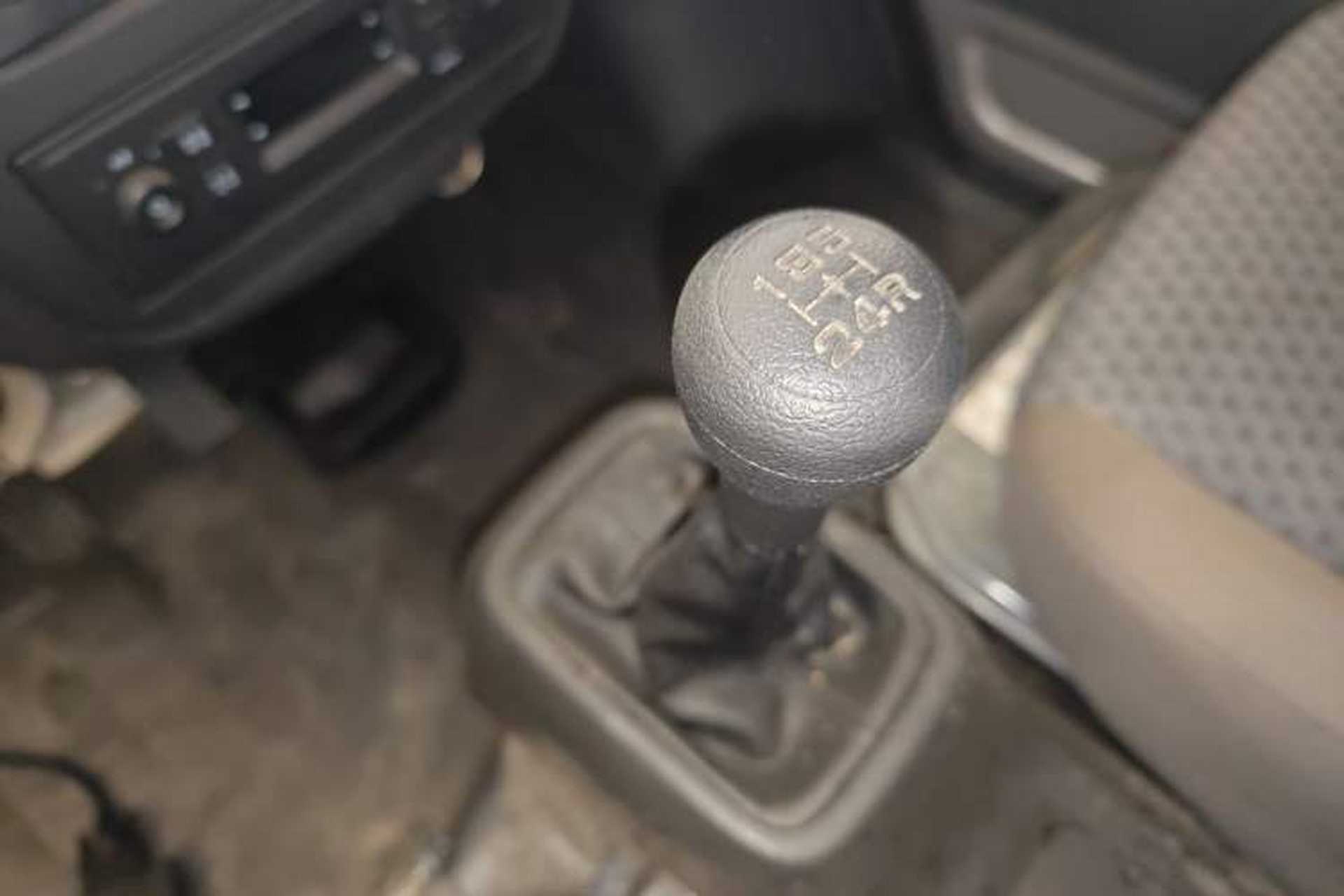 Used Wuling Zhiguang 2023 1.5L Practical Version 5/7 Seats Gear Lever