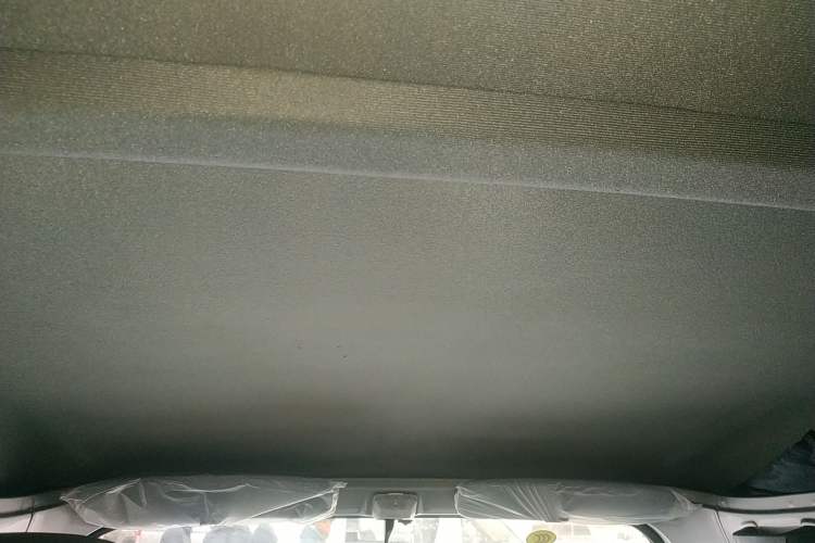 Used Wuling Zhiguang 2023 1.5L Practical Version 5/7 Seats Headliner