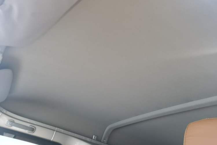 Used Wuling Zhiguang 2023 1.5L Practical Version 5/7 Seats Headliner