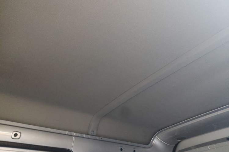 Used Wuling Zhiguang 2023 1.5L Utility Version with Enclosed Windows 2 Seats Headliner