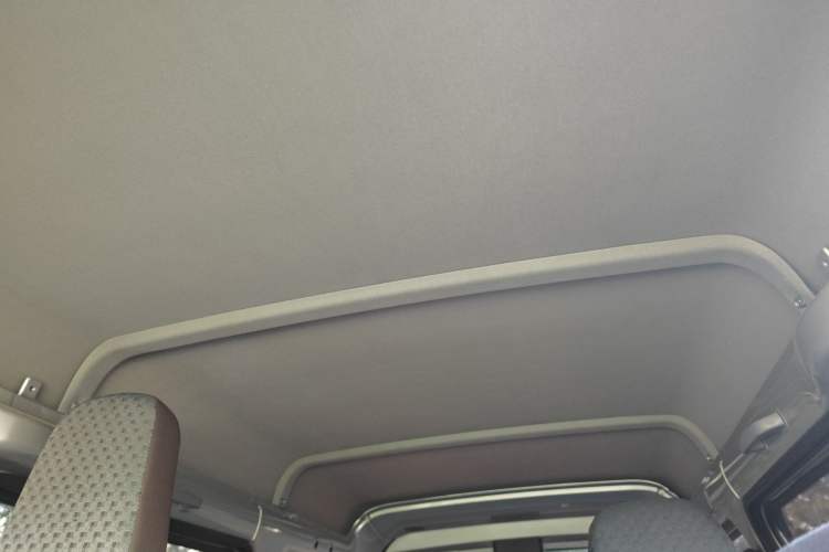 Used Wuling Zhiguang 2023 1.5L Practical Version 5/7 Seats Headliner