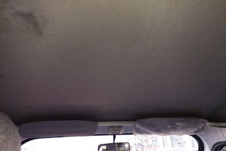 Used Wuling Zhiguang 2023 1.5L Practical Version 5/7 Seats Headliner