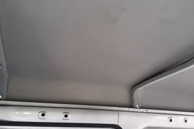Used Wuling Zhiguang 2023 1.5L Utility Version with Enclosed Windows 2 Seats Headliner