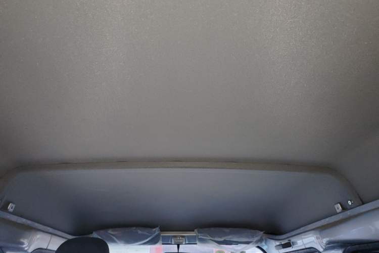 Used Wuling Zhiguang 2023 1.5L Practical Version 5/7 Seats Headliner