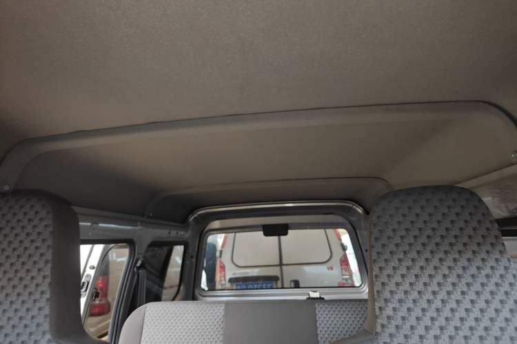 Used Wuling Zhiguang 2023 1.5L Practical Version 5/7 Seats Headliner
