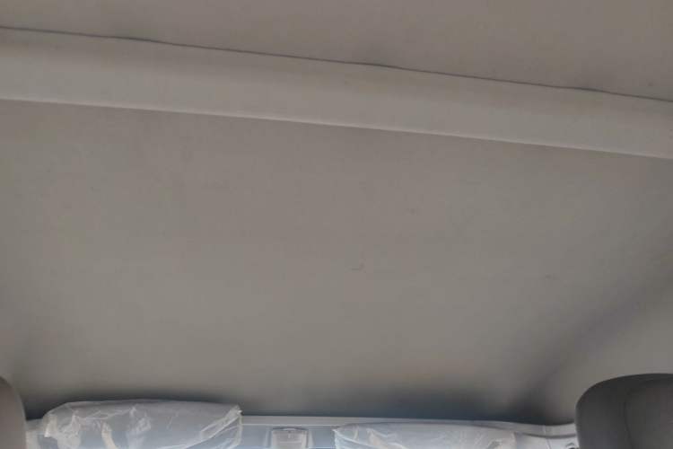 Used Wuling Zhiguang 2023 1.5L Practical Version 5/7 Seats Headliner