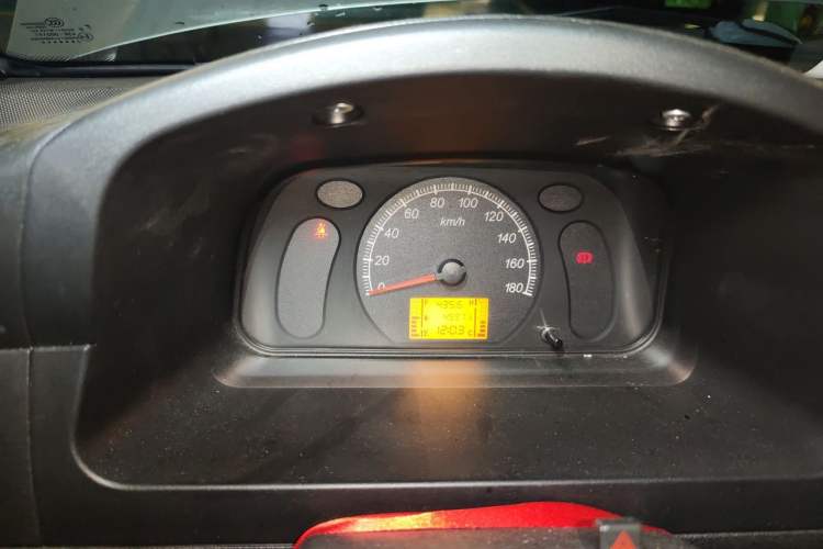 Used Wuling Zhiguang 2023 1.5L Practical Version 5/7 Seats Instrument Cluster