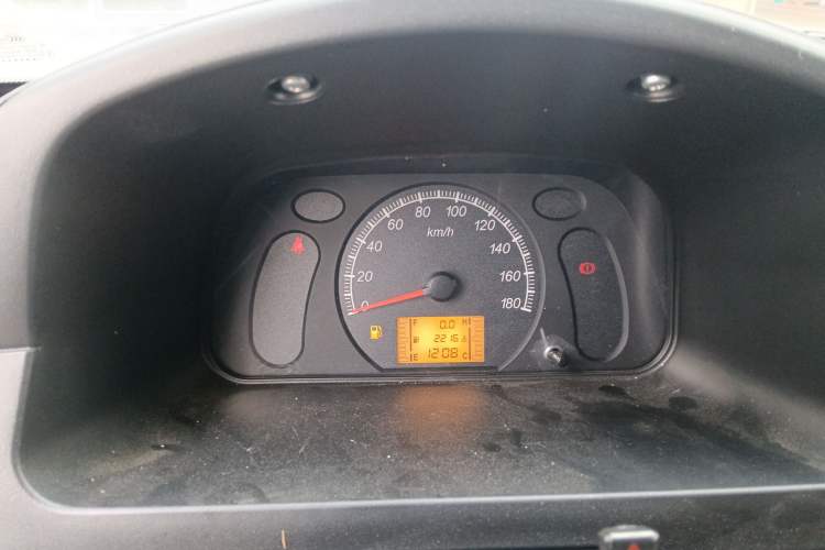 Used Wuling Zhiguang 2023 1.5L Practical Version 5/7 Seats Instrument Cluster