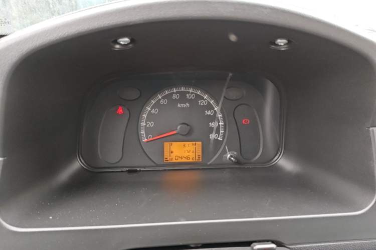 Used Wuling Zhiguang 2023 1.5L Practical Version 5/7 Seats Instrument Cluster