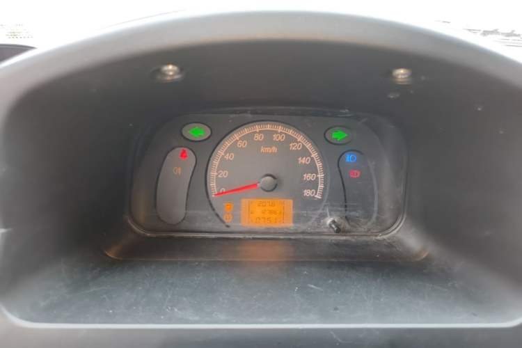 Used Wuling Zhiguang 2023 1.5L Practical Version 5/7 Seats Instrument Cluster