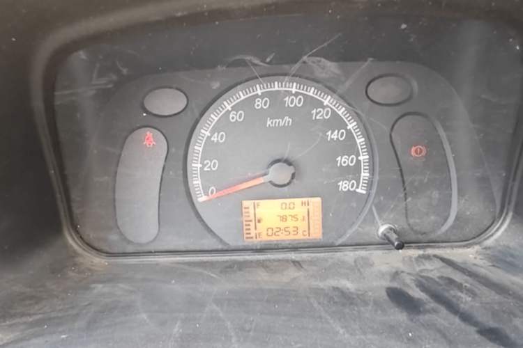 Used Wuling Zhiguang 2023 1.5L Practical Version 5/7 Seats Instrument Cluster