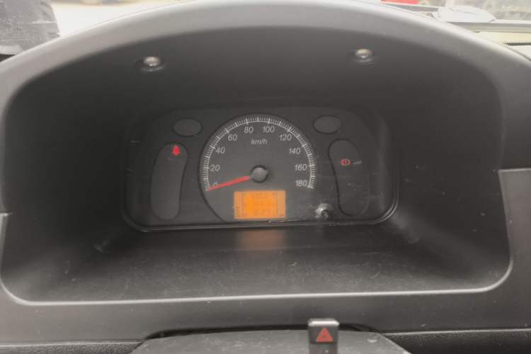 Used Wuling Zhiguang 2023 1.5L Practical Version 5/7 Seats Instrument Cluster