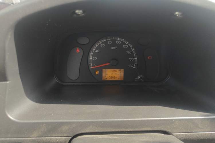 Used Wuling Zhiguang 2023 1.5L Practical Version 5/7 Seats Instrument Cluster