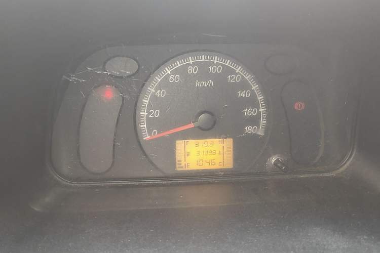 Used Wuling Zhiguang 2023 1.5L Practical Version 5/7 Seats Instrument Cluster