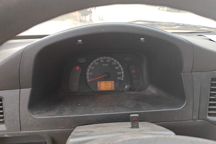 Used Wuling Zhiguang 2023 1.5L Practical Version 5/7 Seats Instrument Cluster
