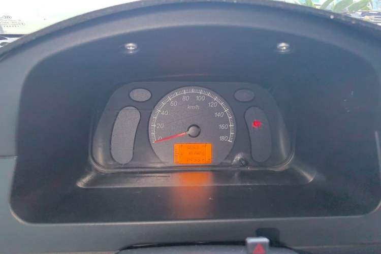 Used Wuling Zhiguang 2023 1.5L Practical Version 5/7 Seats Instrument Cluster