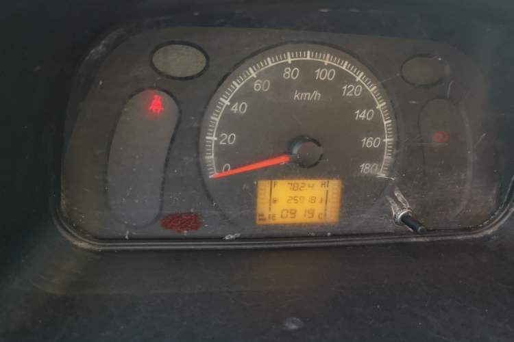 Used Wuling Zhiguang 2023 1.5L Practical Version 5/7 Seats Instrument Cluster