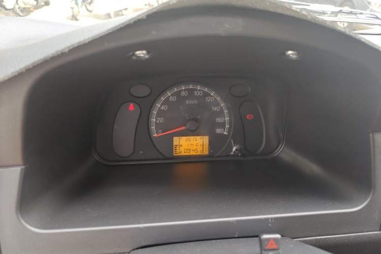 Used Wuling Zhiguang 2023 1.5L Practical Version 5/7 Seats Instrument Cluster