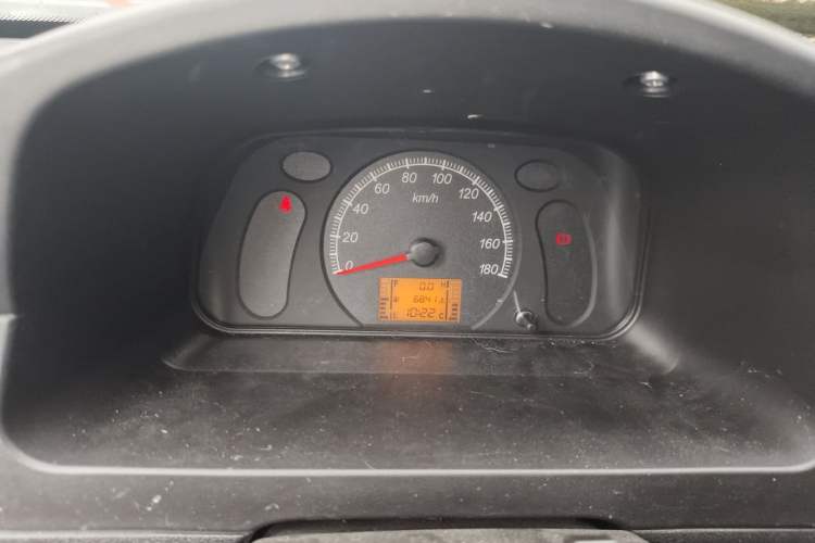 Used Wuling Zhiguang 2023 1.5L Practical Version 5/7 Seats Instrument Cluster