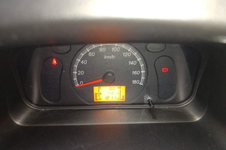 Used Wuling Zhiguang 2023 1.5L Practical Version 5/7 Seats Instrument Cluster