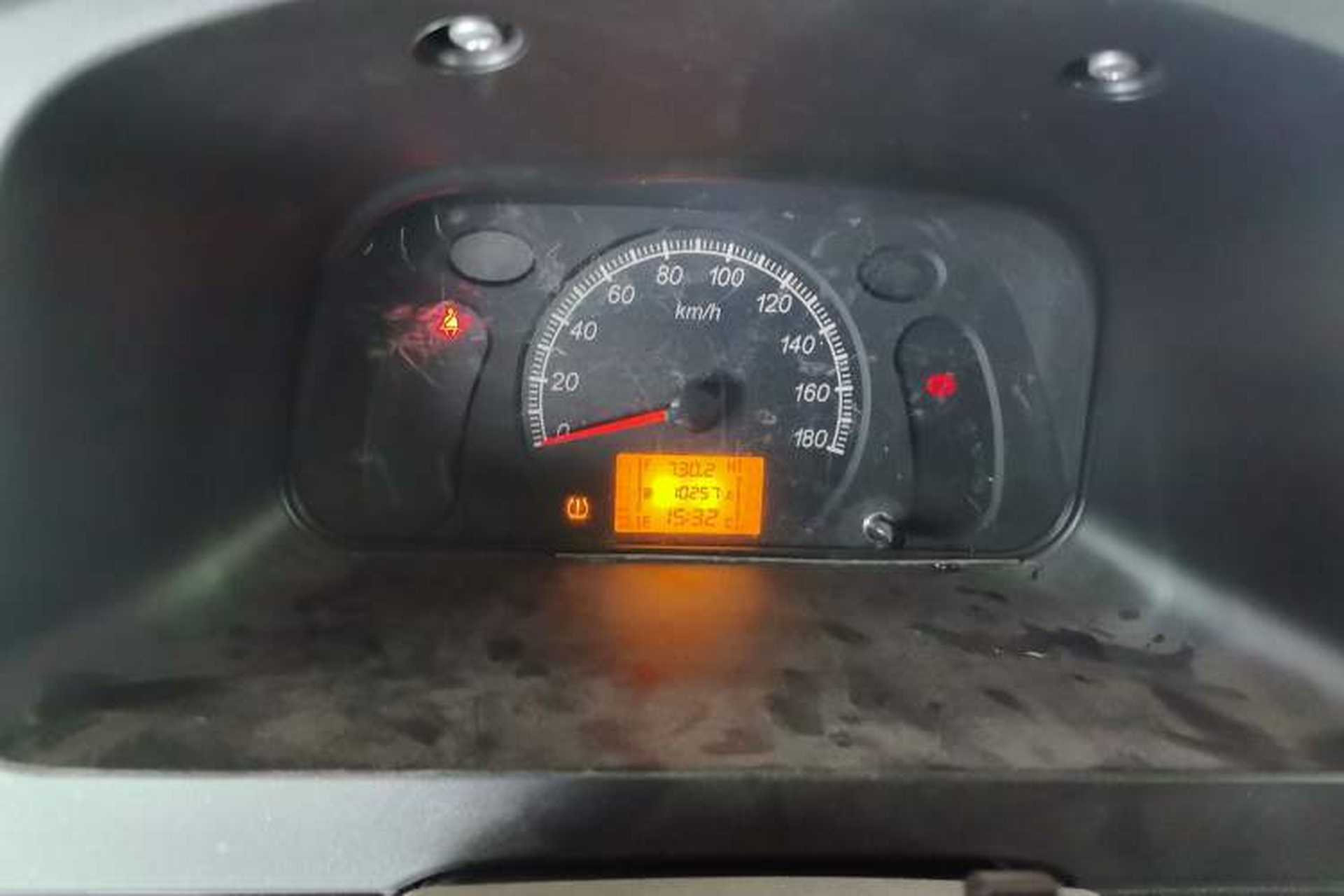 Used Wuling Zhiguang 2023 1.5L Practical Version 5/7 Seats Instrument Cluster