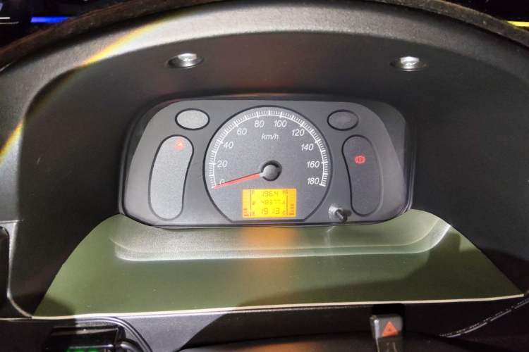 Used Wuling Zhiguang 2023 1.5L Practical Version 5/7 Seats Instrument Cluster