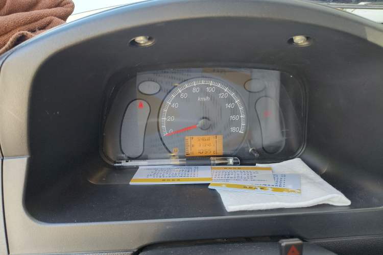 Used Wuling Zhiguang 2023 1.5L Practical Version 5/7 Seats Instrument Cluster